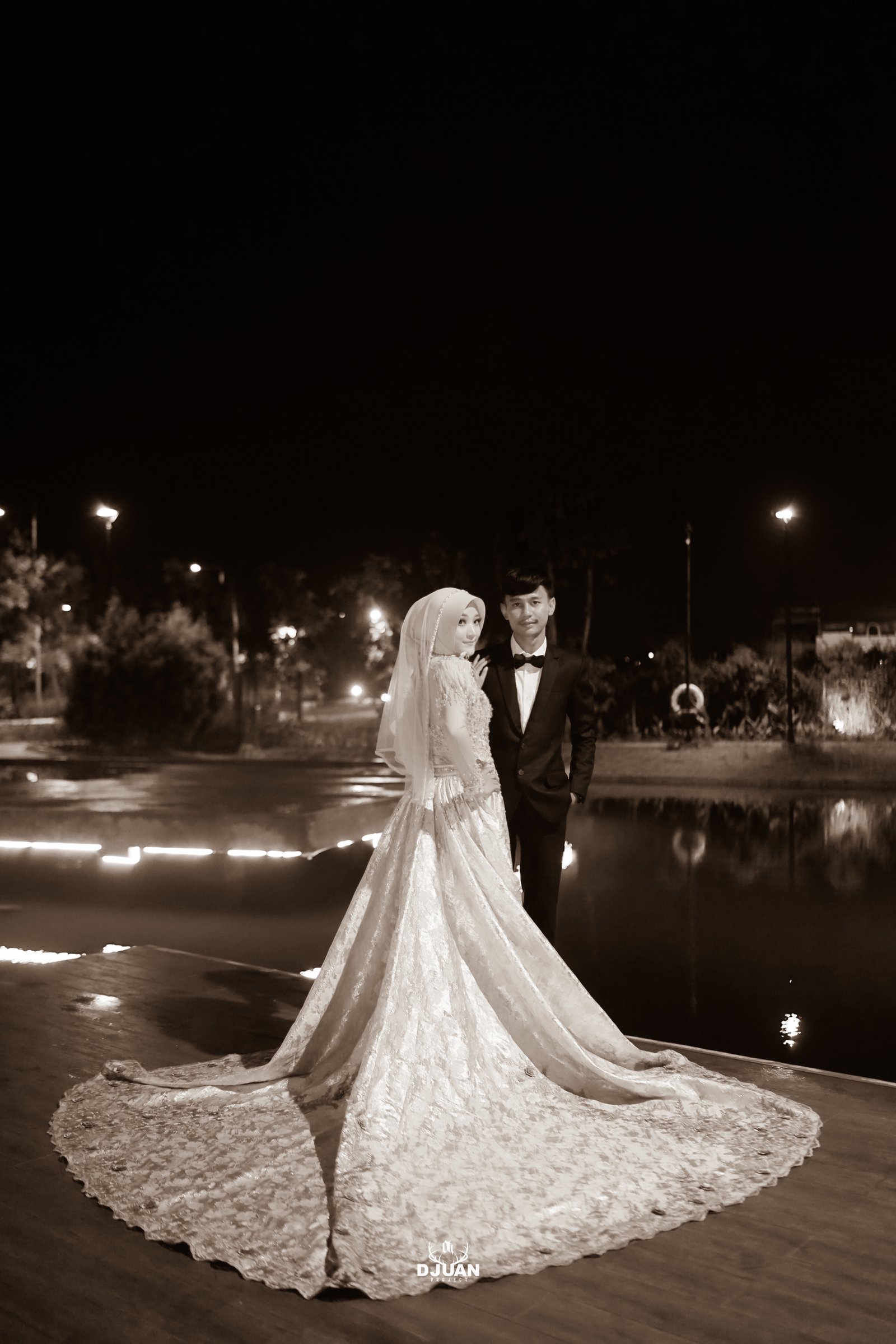 couple gallery