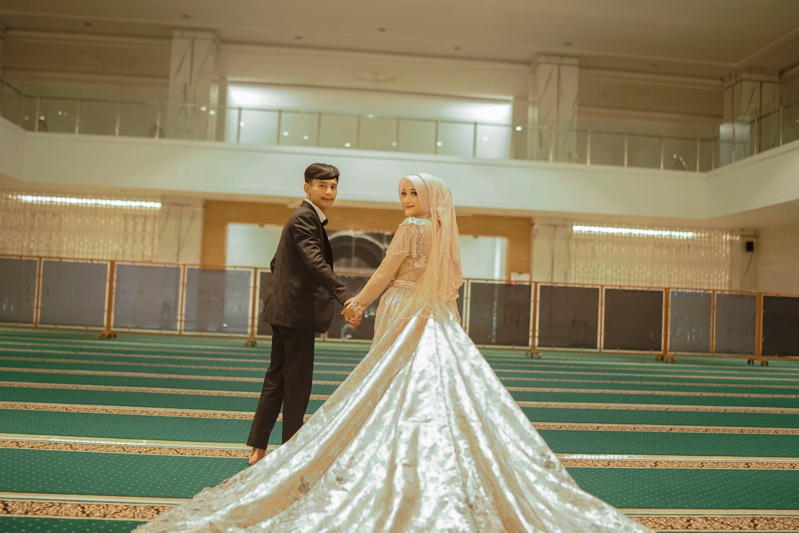 couple gallery